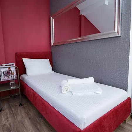 Different Апартаменты